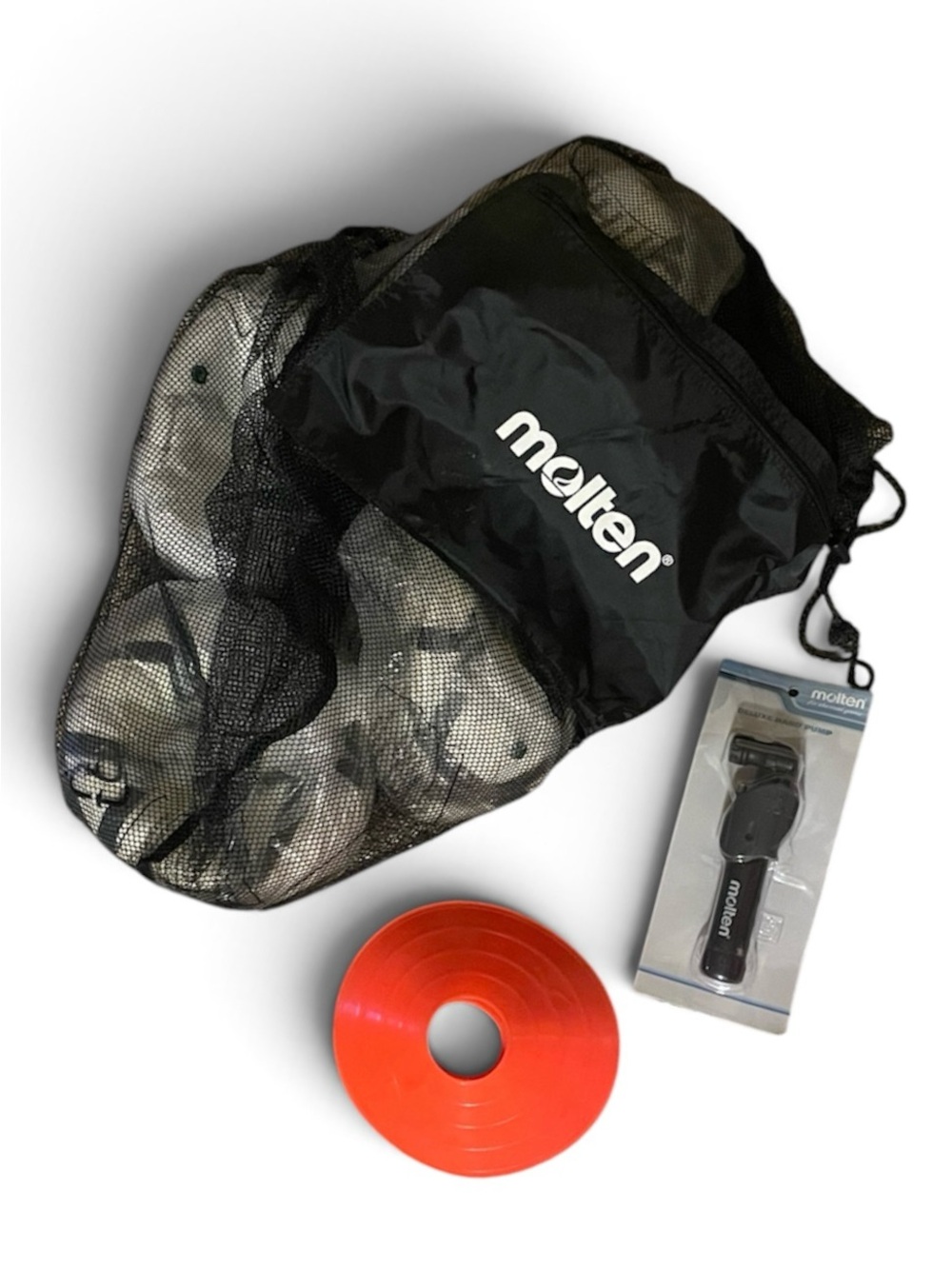 Molten 4 FG 2700 Size 5 Soccer Balls, Molten Deluxe Hand Pump plus 10 Cones